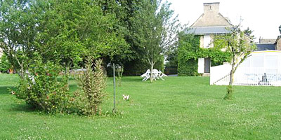 gite piscine - parc, pelouse